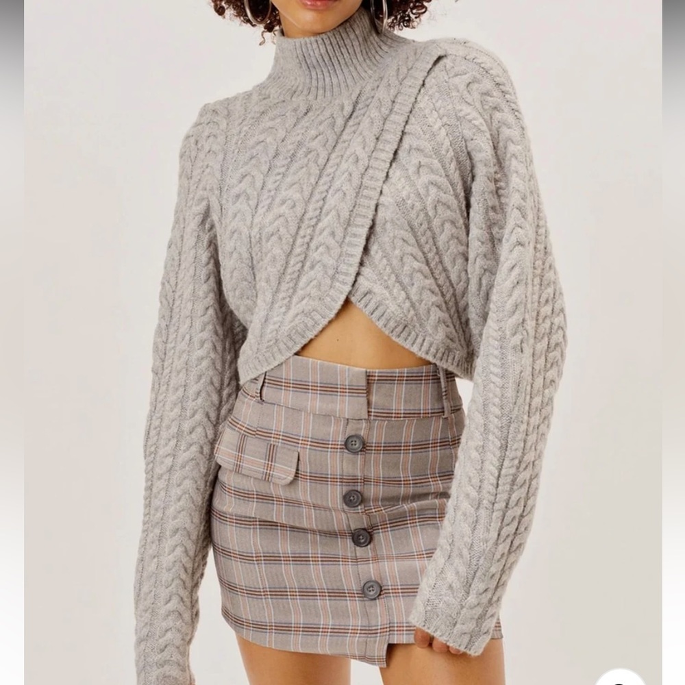 For love & lemons grey cropped sweater